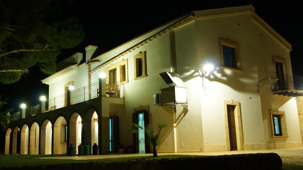 Agriturismo Feudo Muxarello Aragona Bagian luar foto