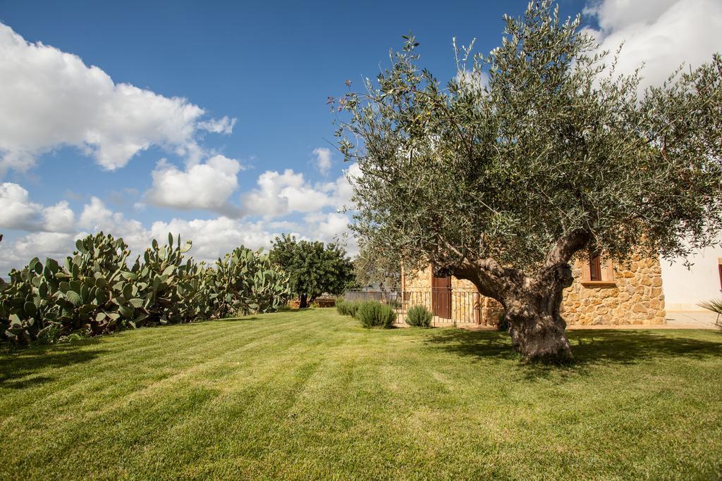 Agriturismo Feudo Muxarello Aragona Ruang foto