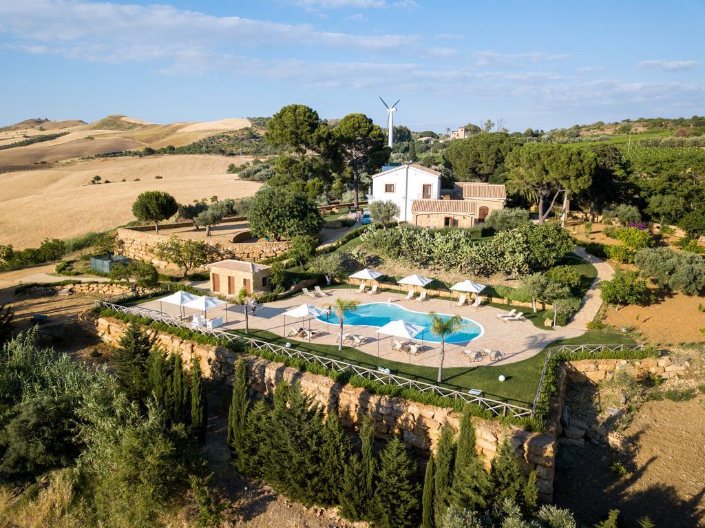 Agriturismo Feudo Muxarello Aragona Bagian luar foto